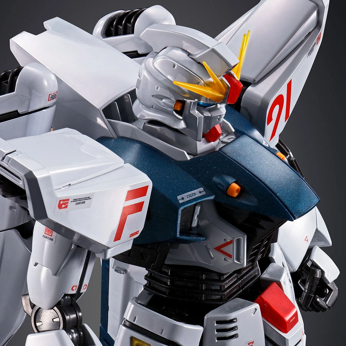 MG 1/100 Gundam F91 Ver. 2.0 [Titanium Finish]