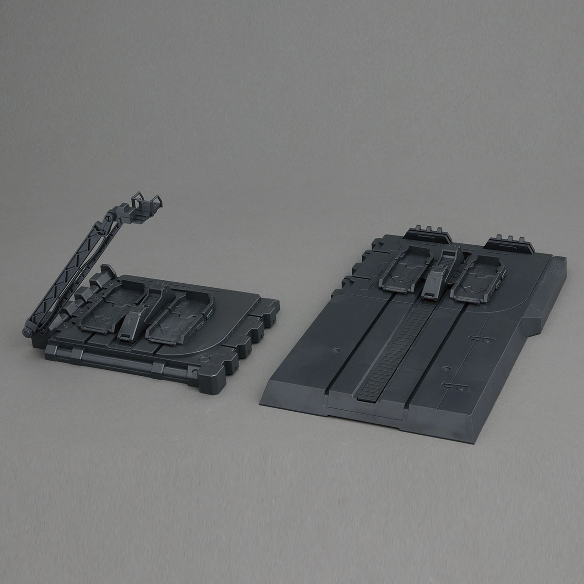 MG 1/100 Catapult Base (The Gundam Base Limited)