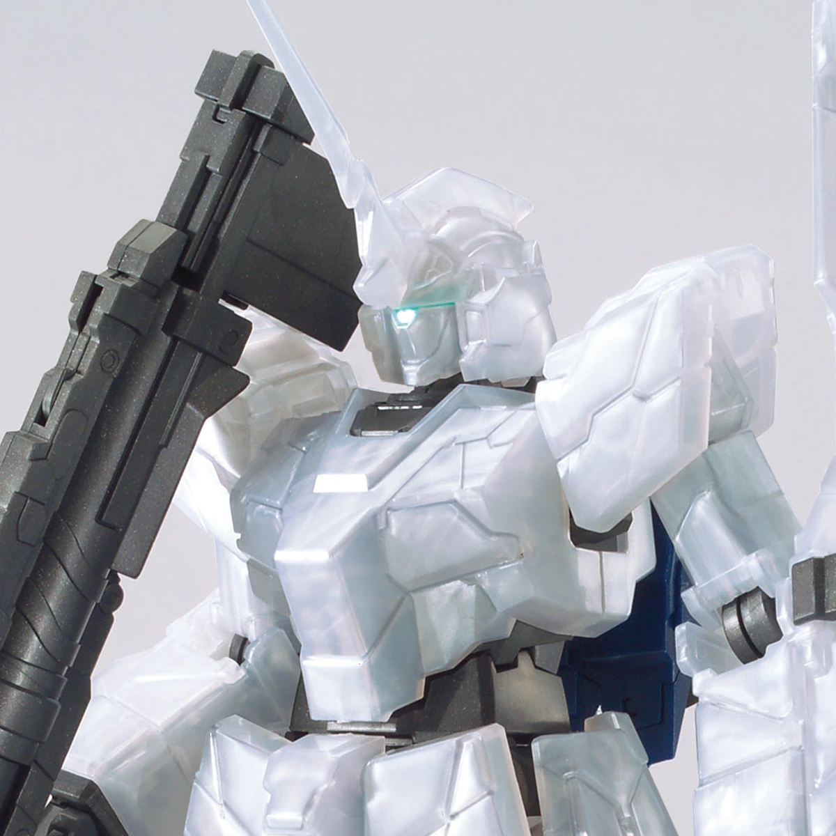 HG 1/144 Unicorn Gundam Unicorn Mode [Metallic Gloss Injection] (THE GUNDAM BASE Limited)