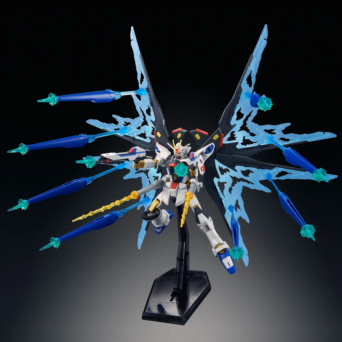 HG 1/144 Strike Freedom Gundam Wings of Light DX Edition